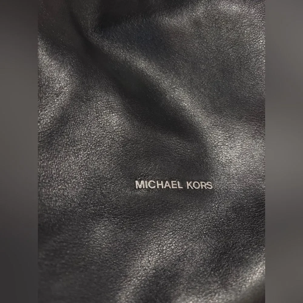 Michael Kors Isabel large convertible black leather shoulder bag snakeskin - Picture 2 of 9